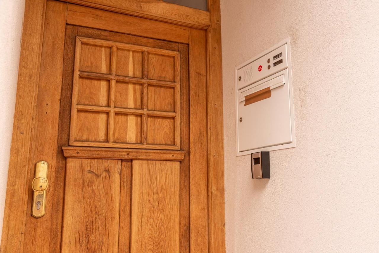 Designer Unterkunft In 15. Jahrhundert Altbau 75 M² Fuer Max. 4 Personen Apartment Eltville am Rhein Exterior photo