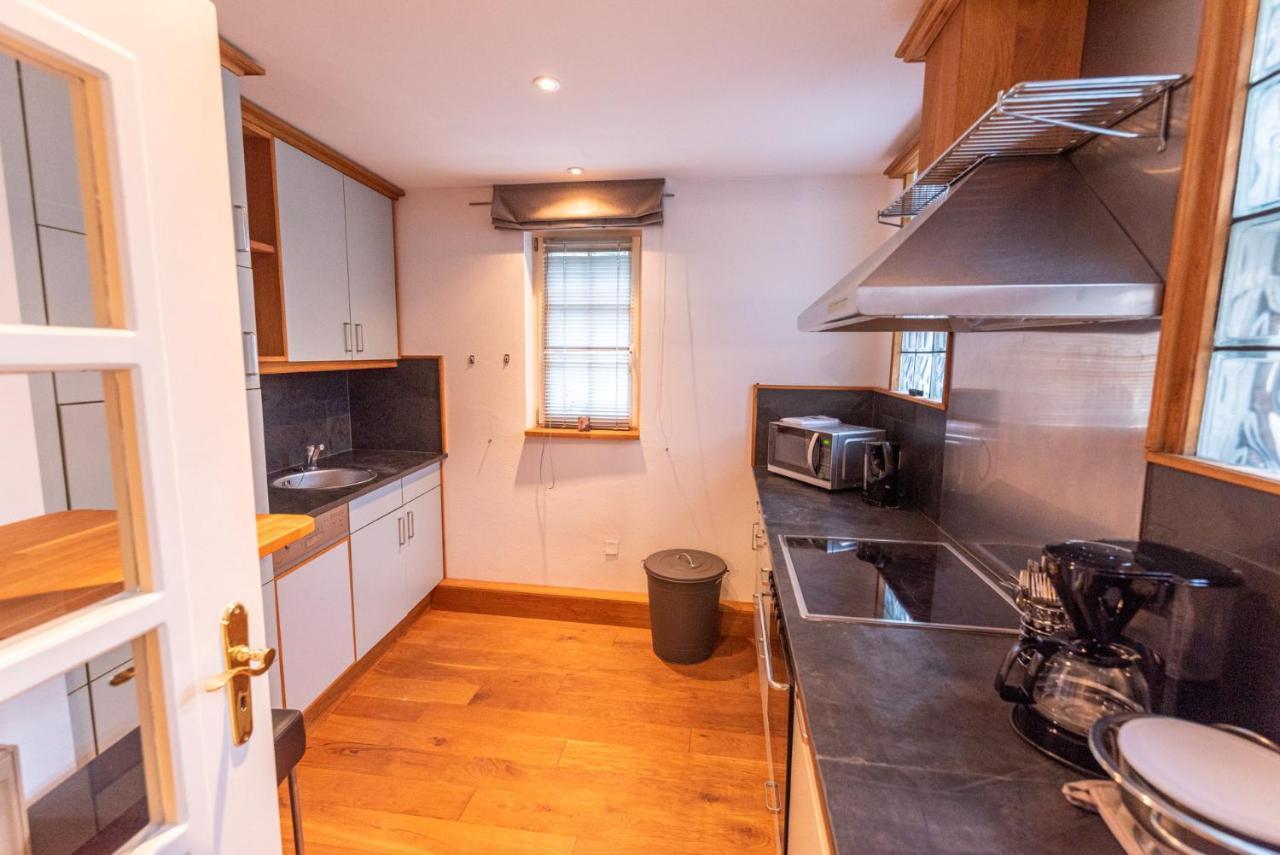 Designer Unterkunft In 15. Jahrhundert Altbau 75 M² Fuer Max. 4 Personen Apartment Eltville am Rhein Exterior photo