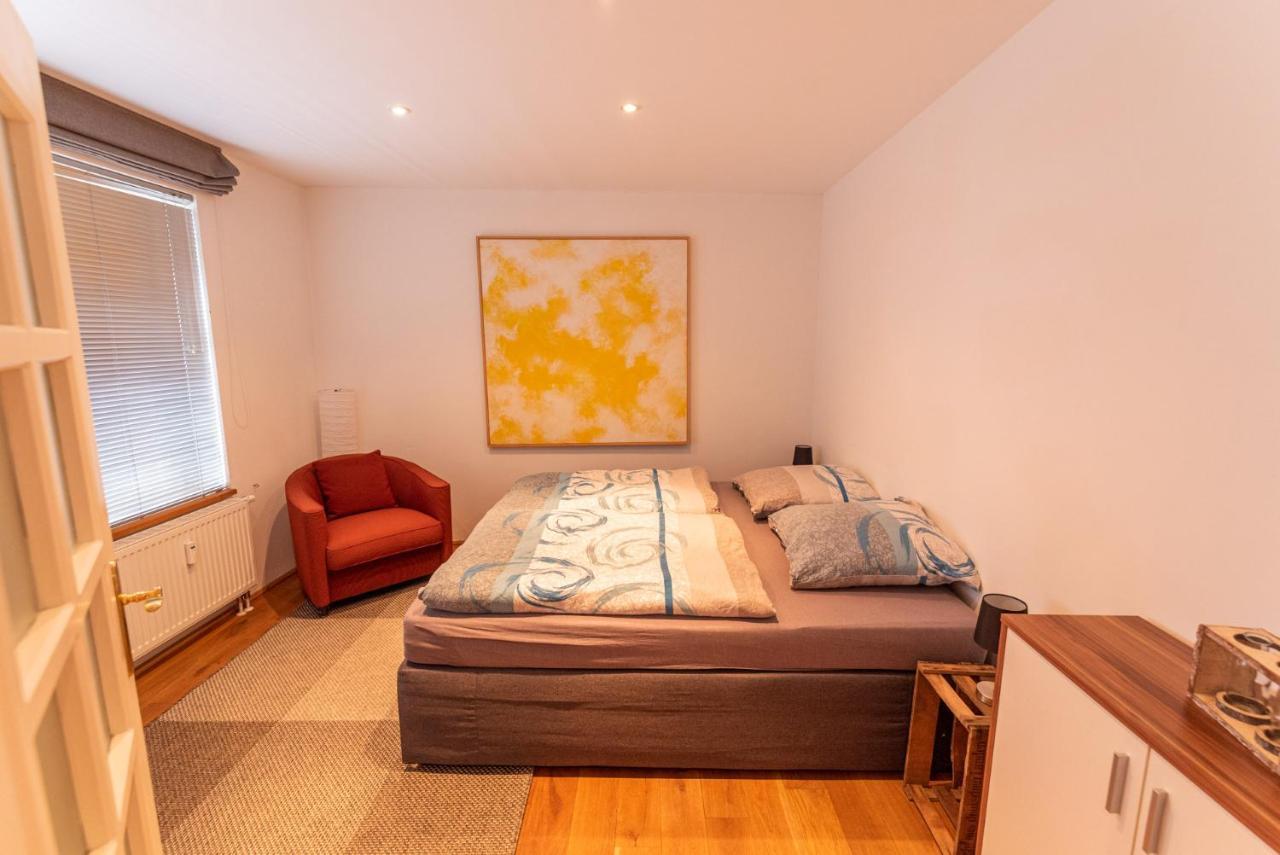 Designer Unterkunft In 15. Jahrhundert Altbau 75 M² Fuer Max. 4 Personen Apartment Eltville am Rhein Exterior photo