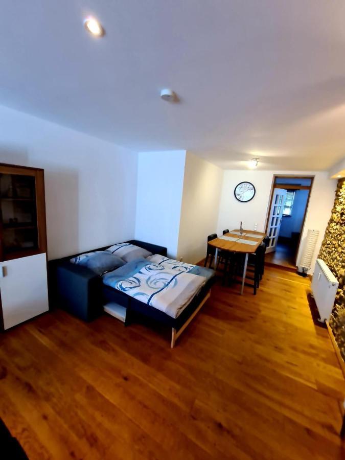 Designer Unterkunft In 15. Jahrhundert Altbau 75 M² Fuer Max. 4 Personen Apartment Eltville am Rhein Exterior photo